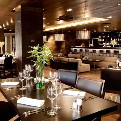 Restaurants Hotels